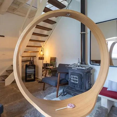 Romantic View Apartment, Nesso, By Rent