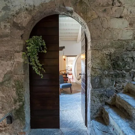 شقة Romantic View Apartment, Nesso, By Rent