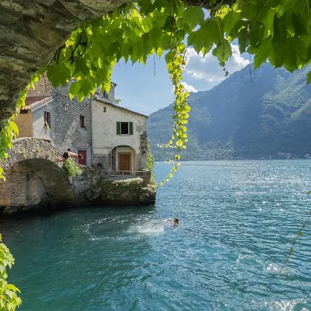 Romantic View Apartment, Nesso, By Rent Lägenhet