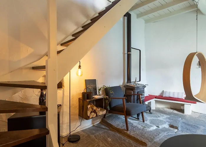 Romantic View Apartment, Nesso, By Rent