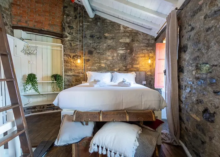 Romantic View Apartment, Nesso, By Rent *