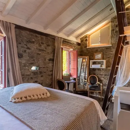 Romantic View Apartment, Nesso, By Rent